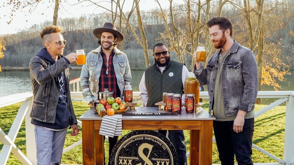 NIKO MOON X SUGARLANDS ’CAMPFIRE SESSIONS’ COCKTAIL CONTENT & LIVE STREAM